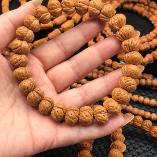 吊坠桃核y****e蟠桃145