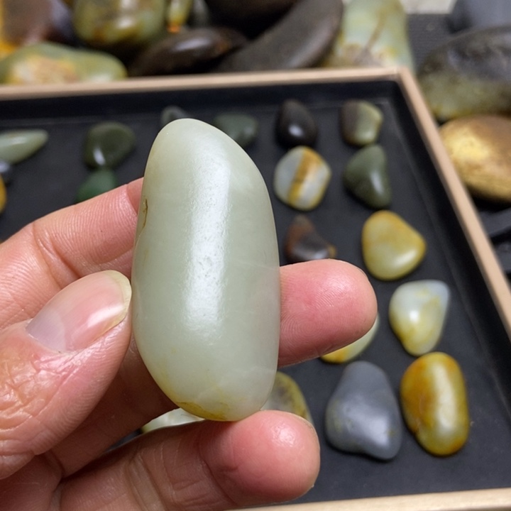 光***头和田玉（糖玉）未镶嵌珠宝奇石