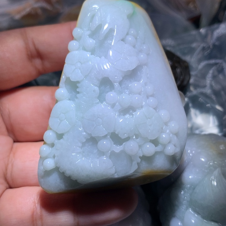 翡翠未镶嵌颈饰保真天然A货翡翠