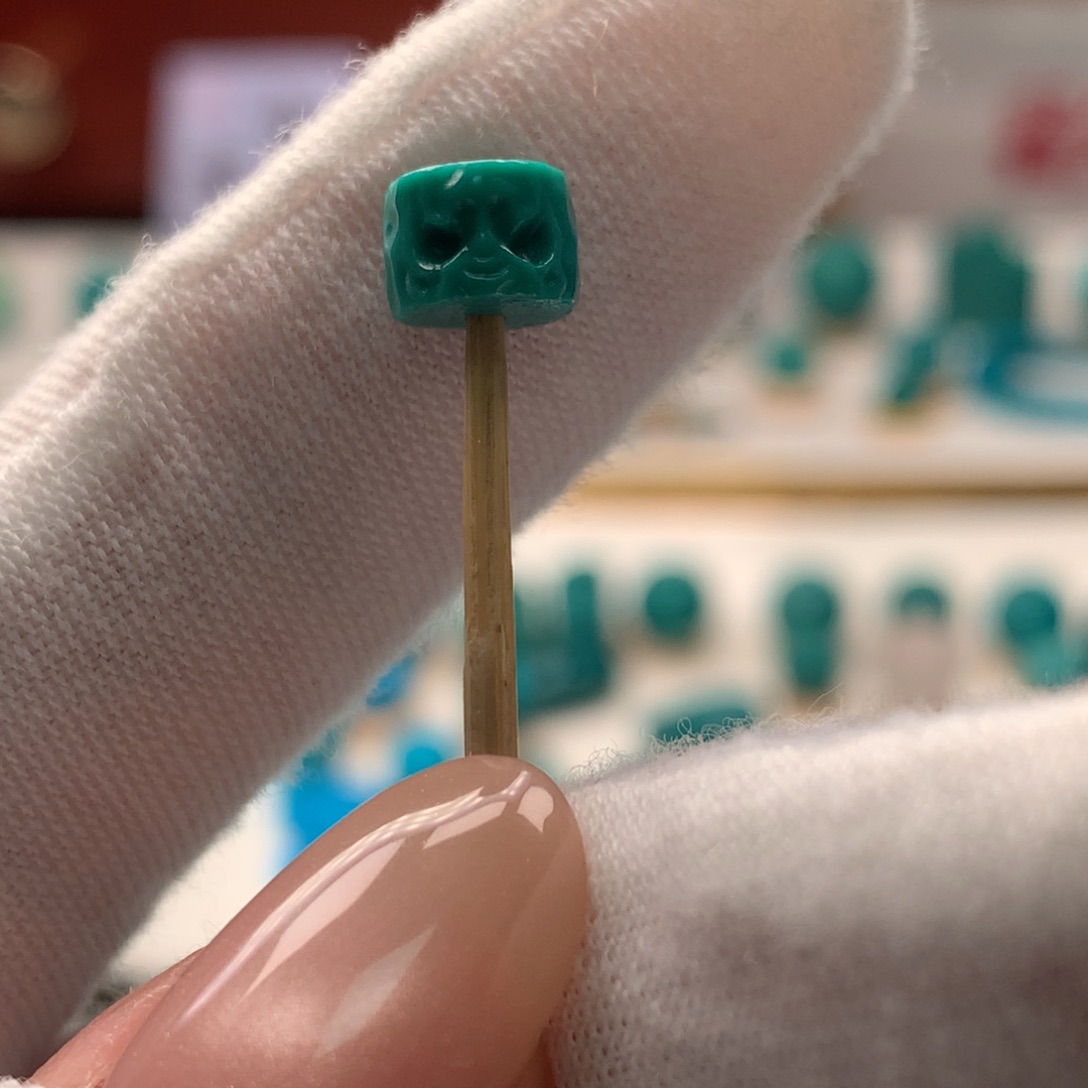 绿松石未镶嵌配饰