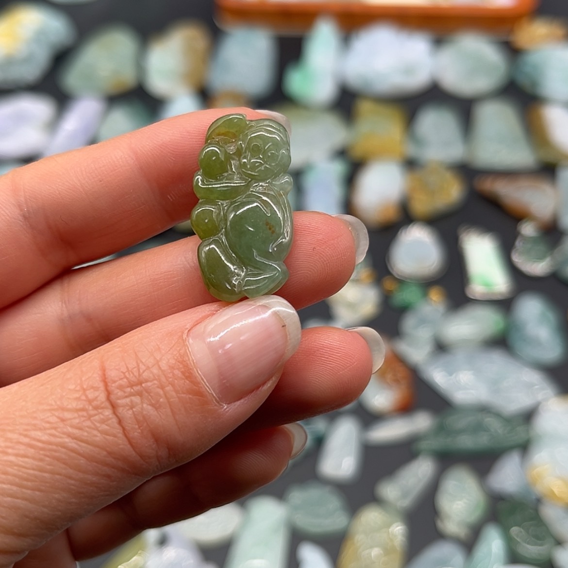 【闪购商品】翡翠颈饰未镶嵌猴子