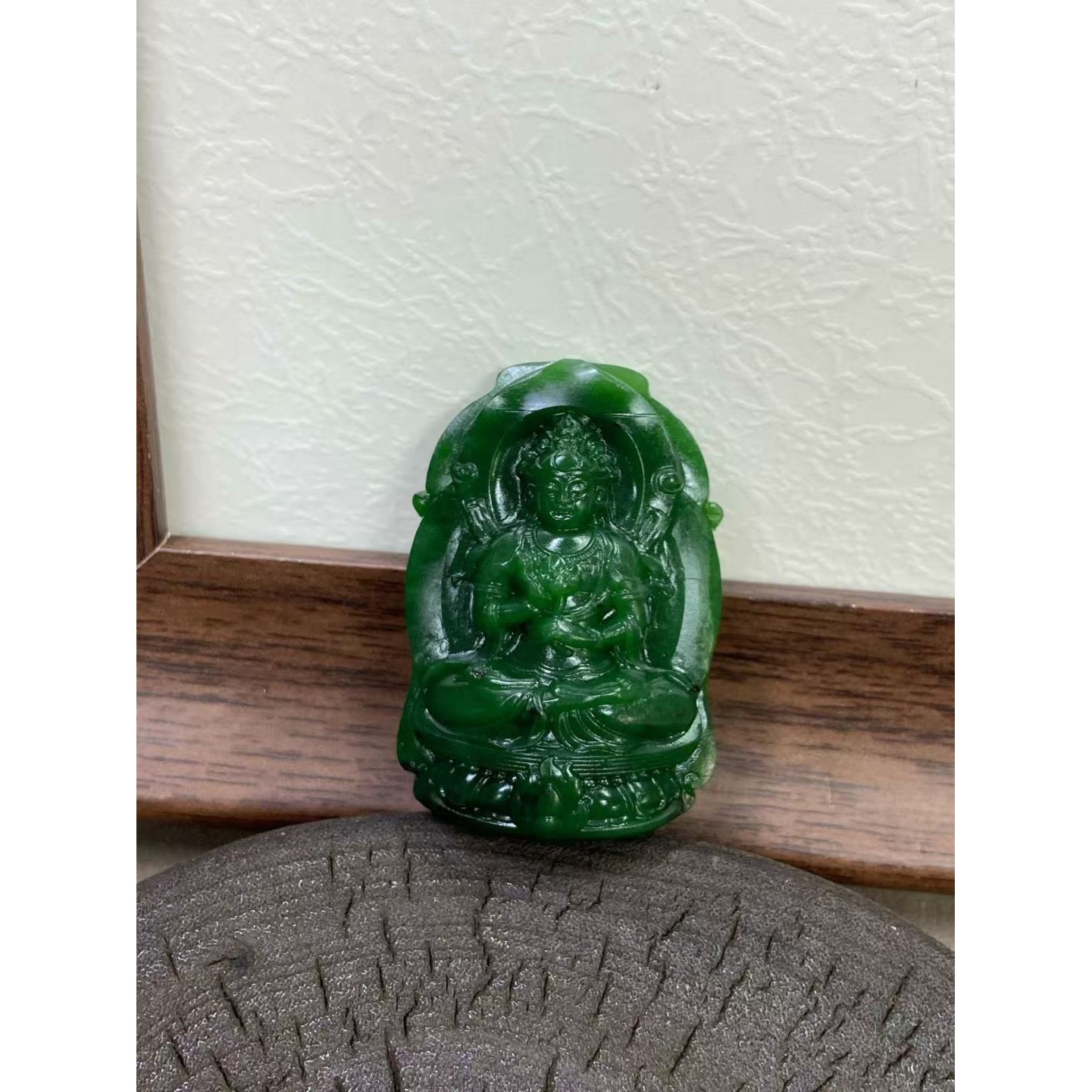 俄七红皮老矿菠菜绿｜碧玉观音吊坠50.4*34*13.8mm2500老矿菠菜绿