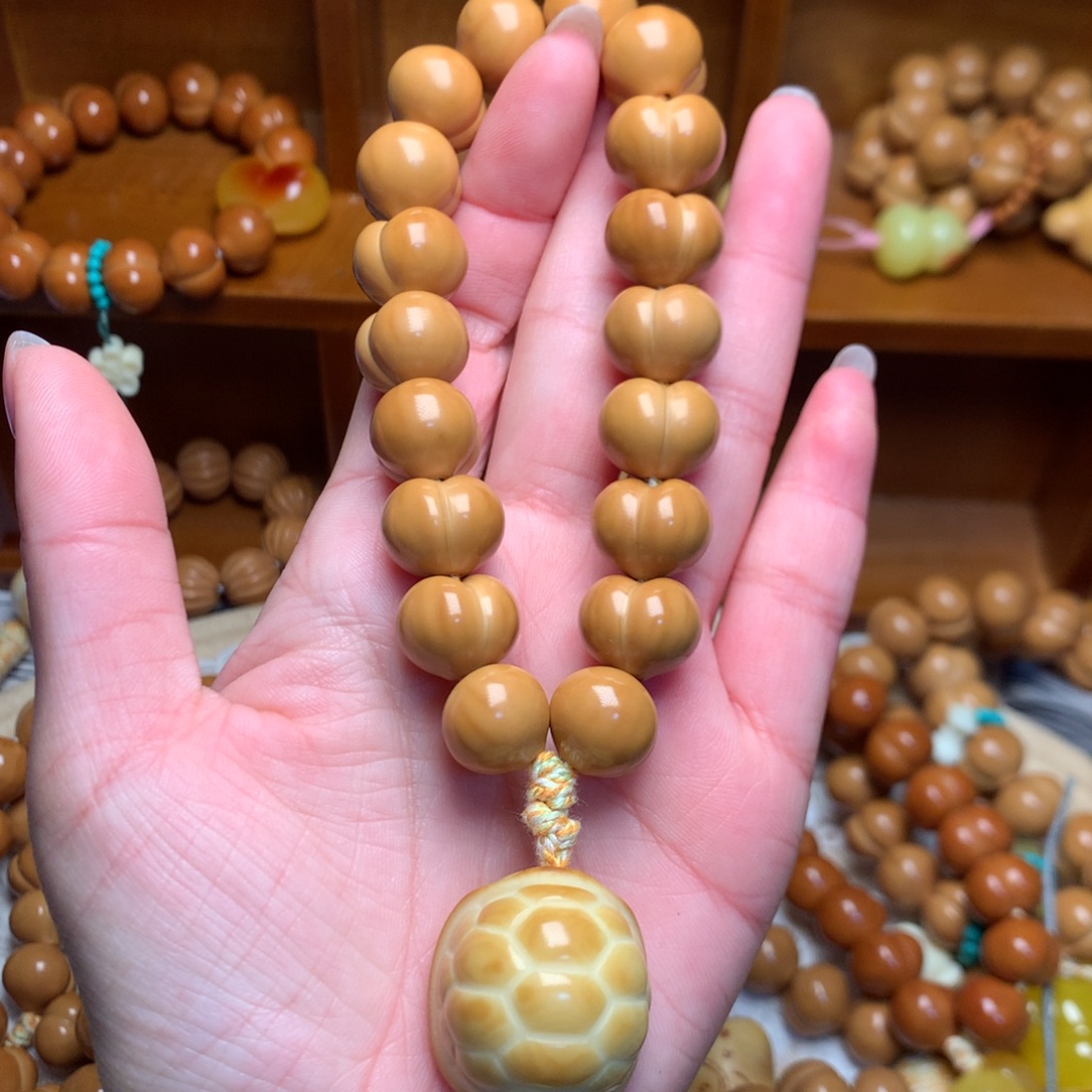 把件猴头核桃14高定屁桃手持富甲