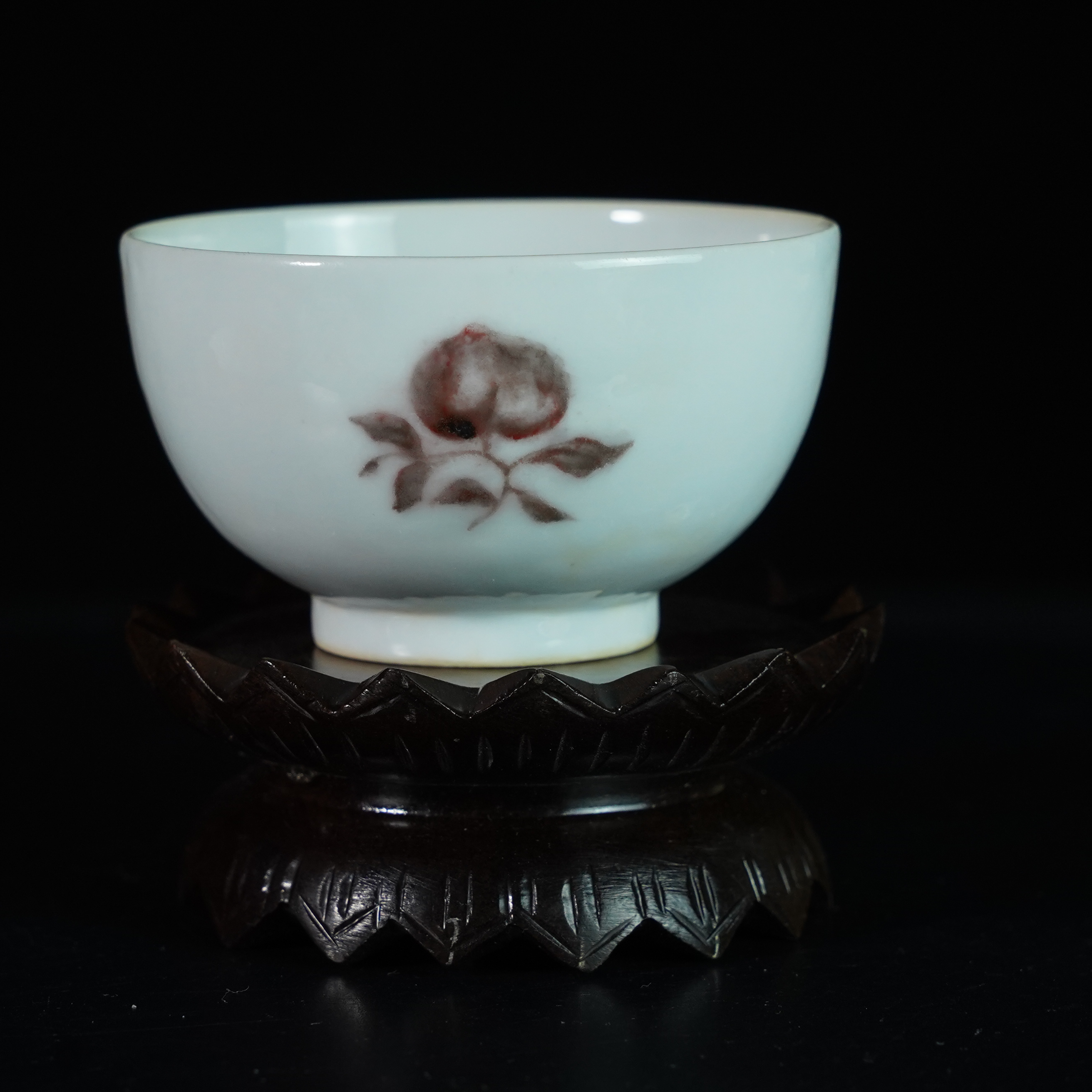 LXZ2580120031【十竹斋】清早期釉里红花卉纹杯