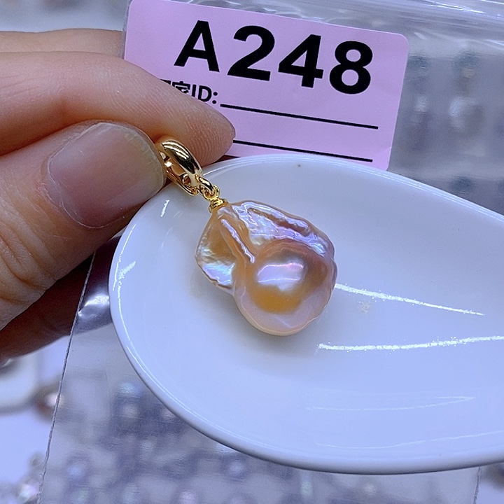 颈饰未镶嵌淡水珍珠