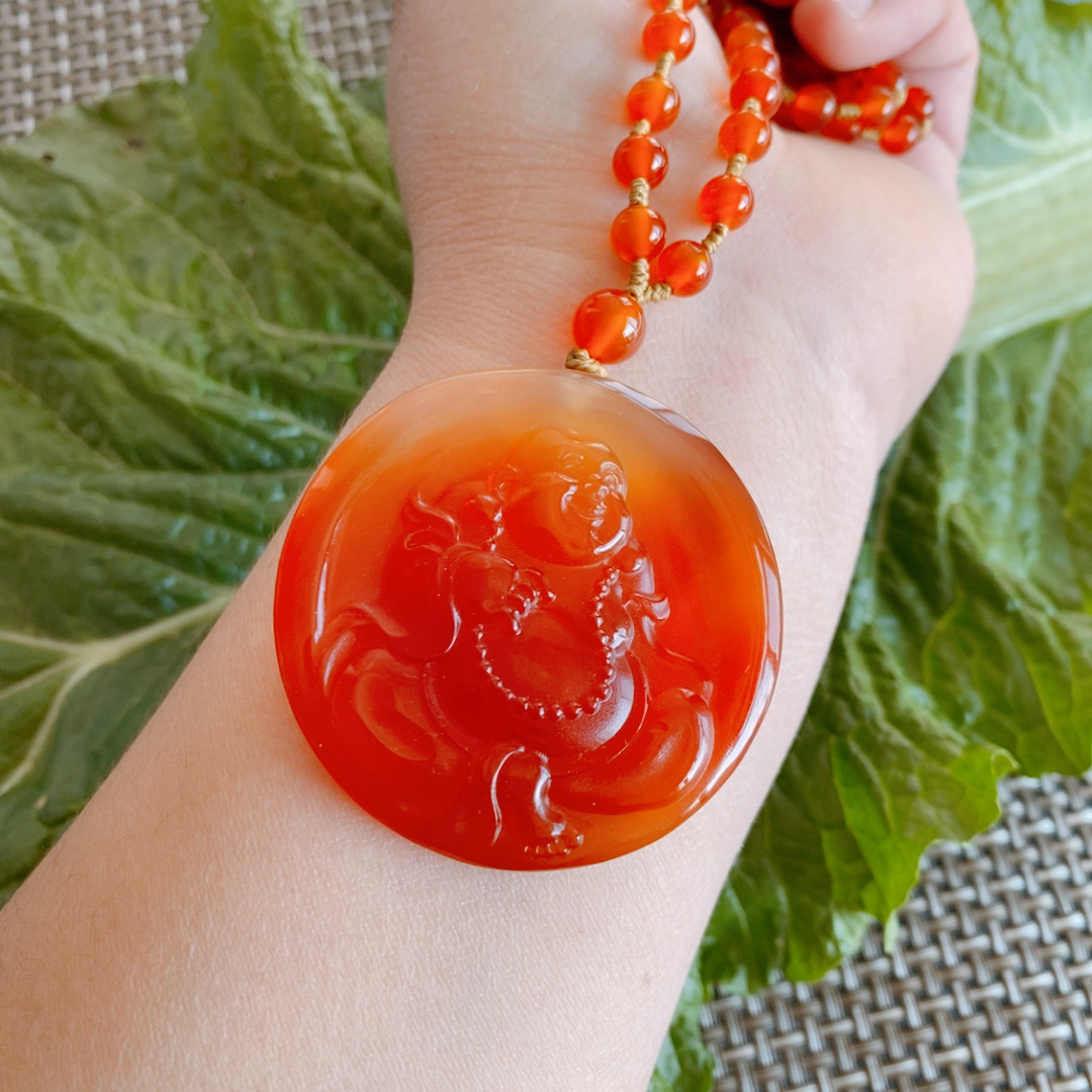 江料北红玛瑙大肚弥勒佛吊坠女士精品玛瑙佛公毛衣链冰透笑佛挂坠