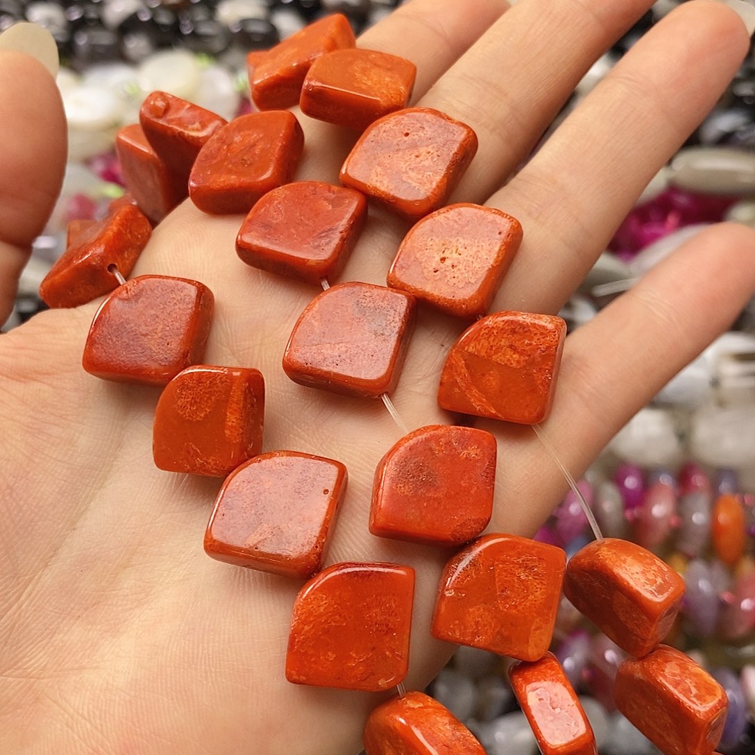 玛瑙/玉髓未镶嵌珠宝半成品三姑娘一条