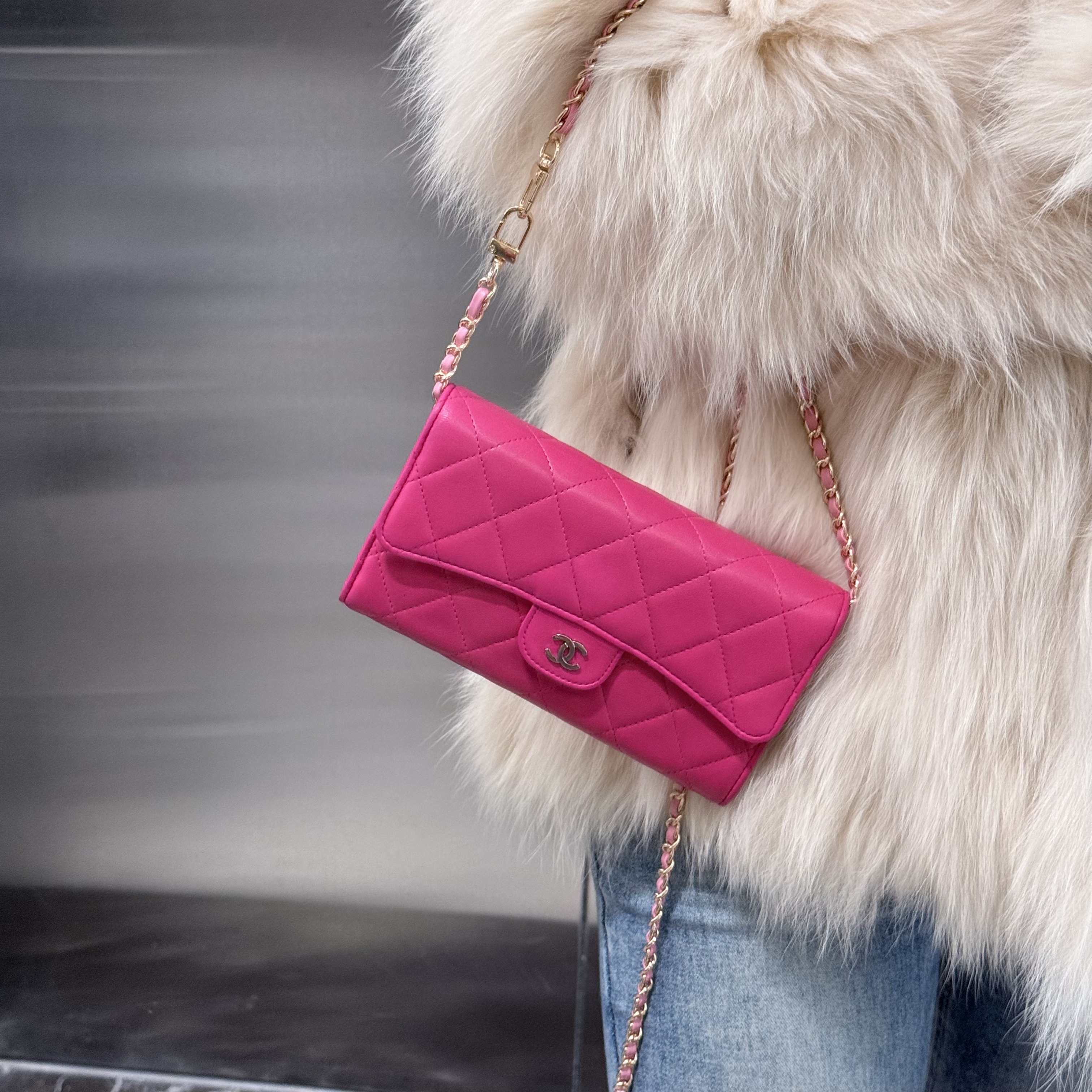 95新 Chanel/香奈儿 chanel玫红色cf钱包