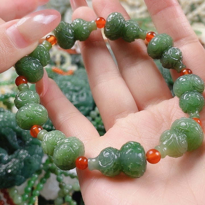 未镶嵌和田玉挂件