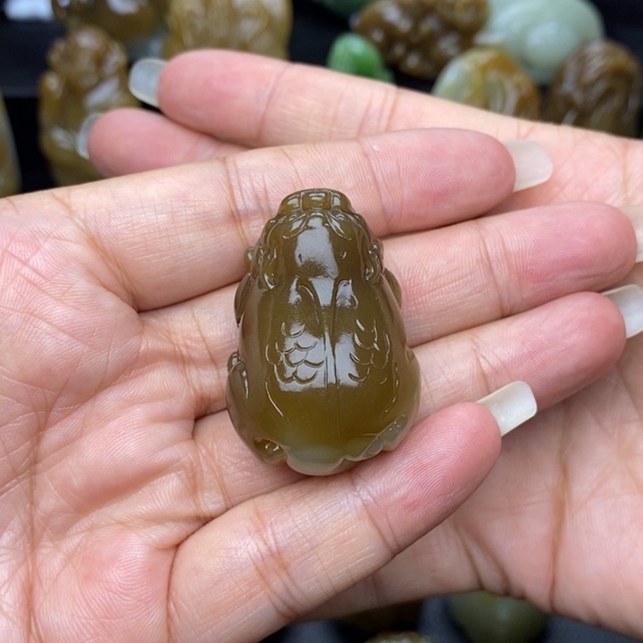 颈饰未镶嵌和田玉