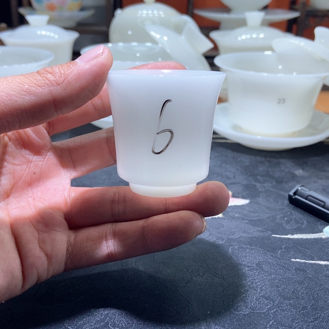 这些问题是因为他们有的人的思想不