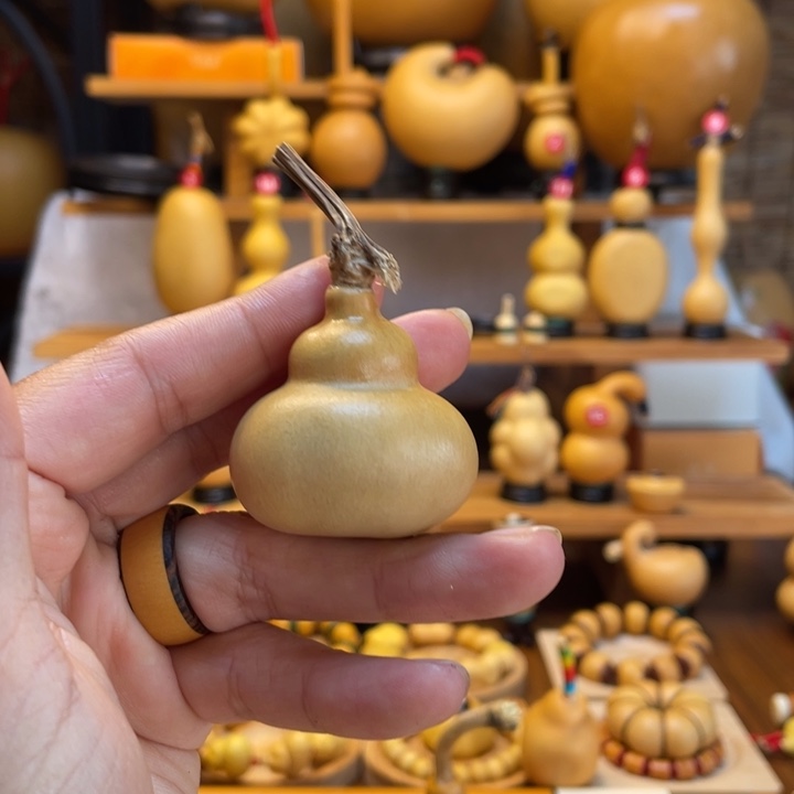 水***丁天然葫芦自然神生长