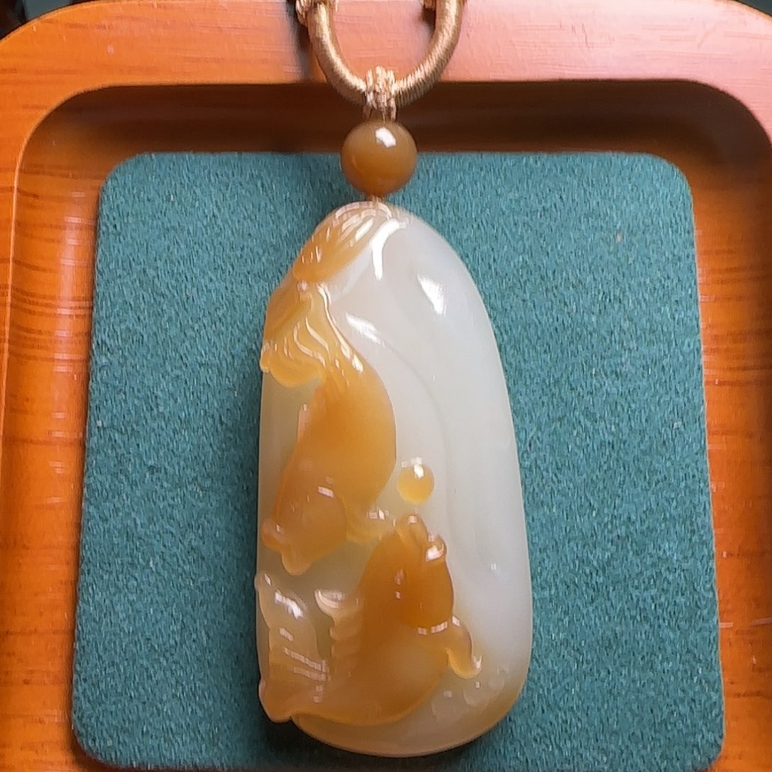 和田玉（糖玉）颈饰未镶嵌静