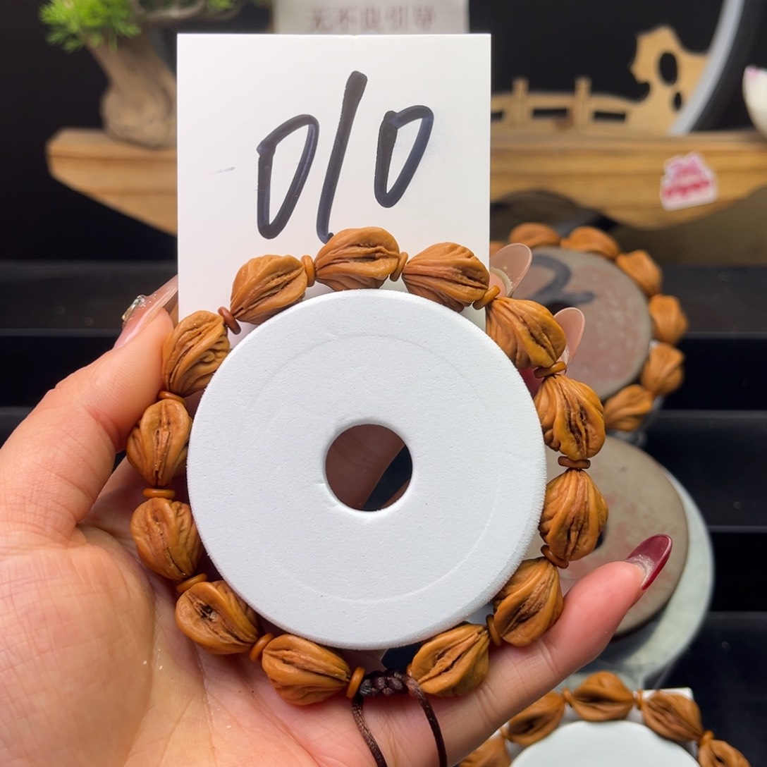 桃核手串被*儿13生命之源