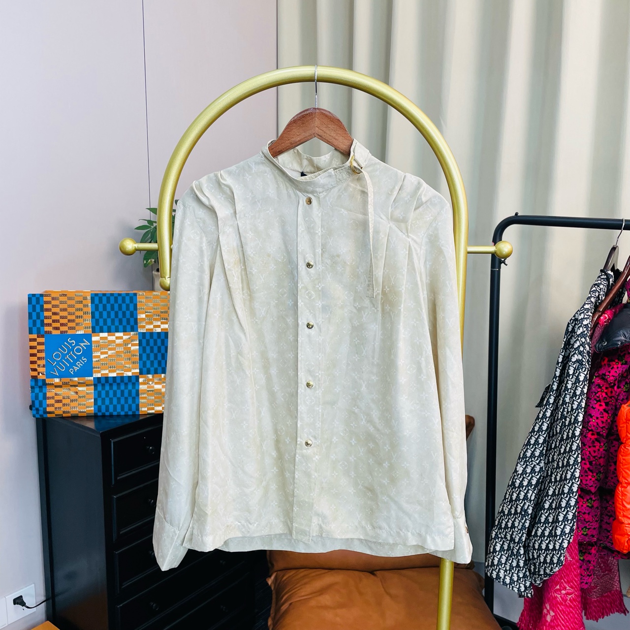 99新 LouisVuitton/路易威登 满印丝绸晕染衬衫 38码