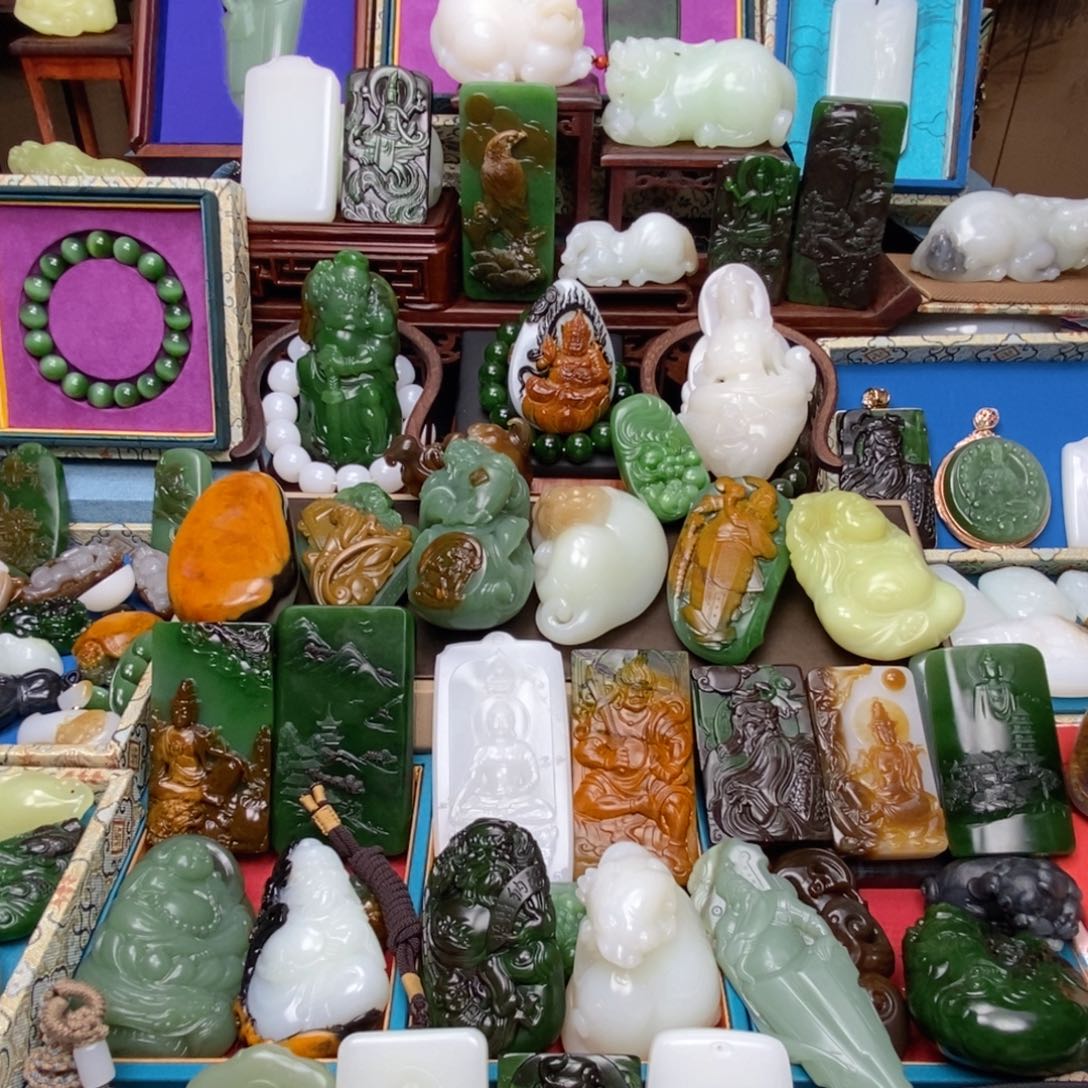 和田玉颈饰未镶嵌