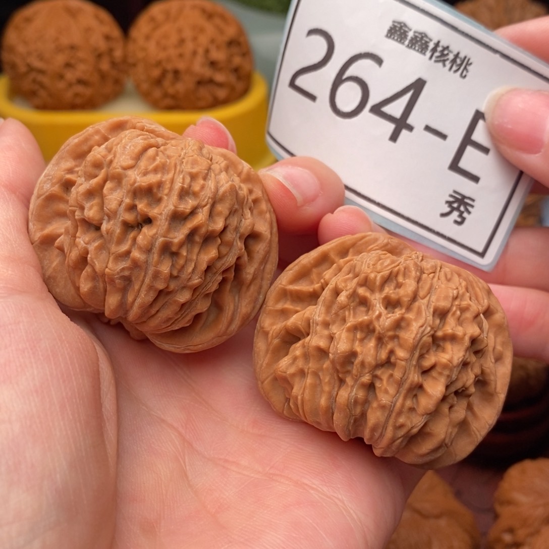 文玩核桃把件汉高楼43