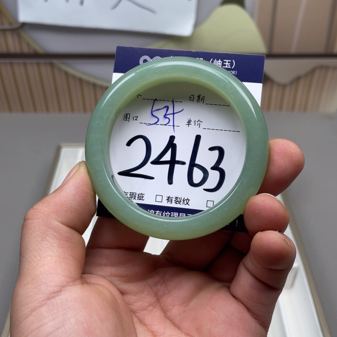 岫玉手镯手镯未镶嵌