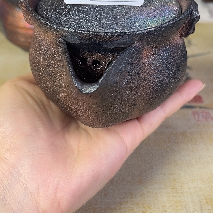 少*荥经黑砂茶具宝瓶