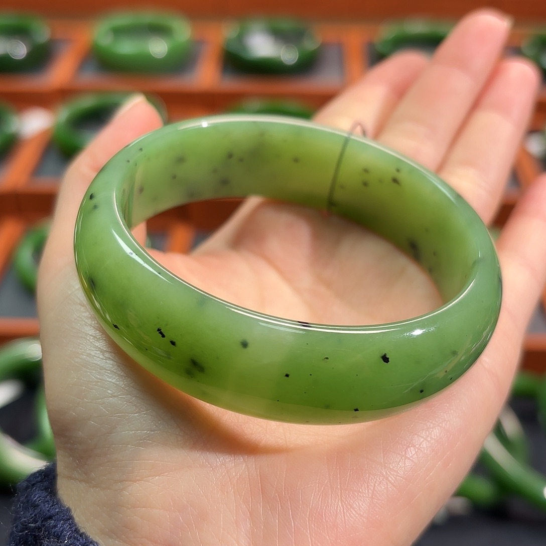 和田玉（碧玉）未镶嵌手镯61-62/乌兰海