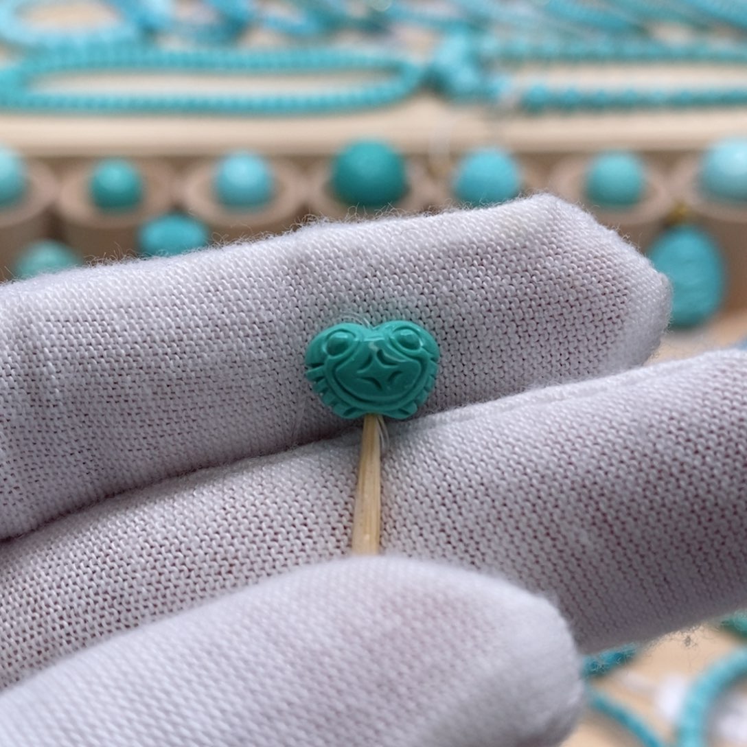 未镶嵌绿松石珠宝奇石