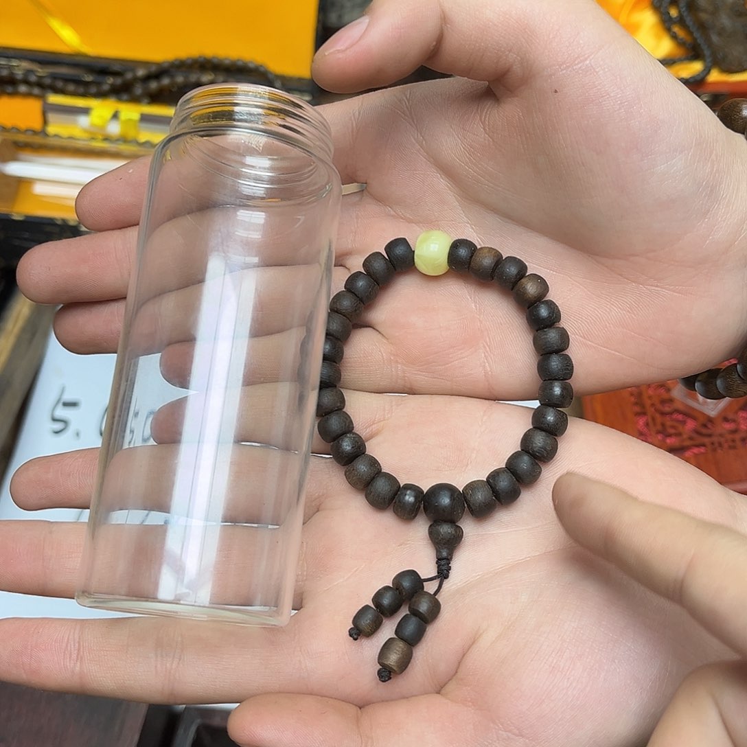 大叶紫檀（黑酸枝木类）