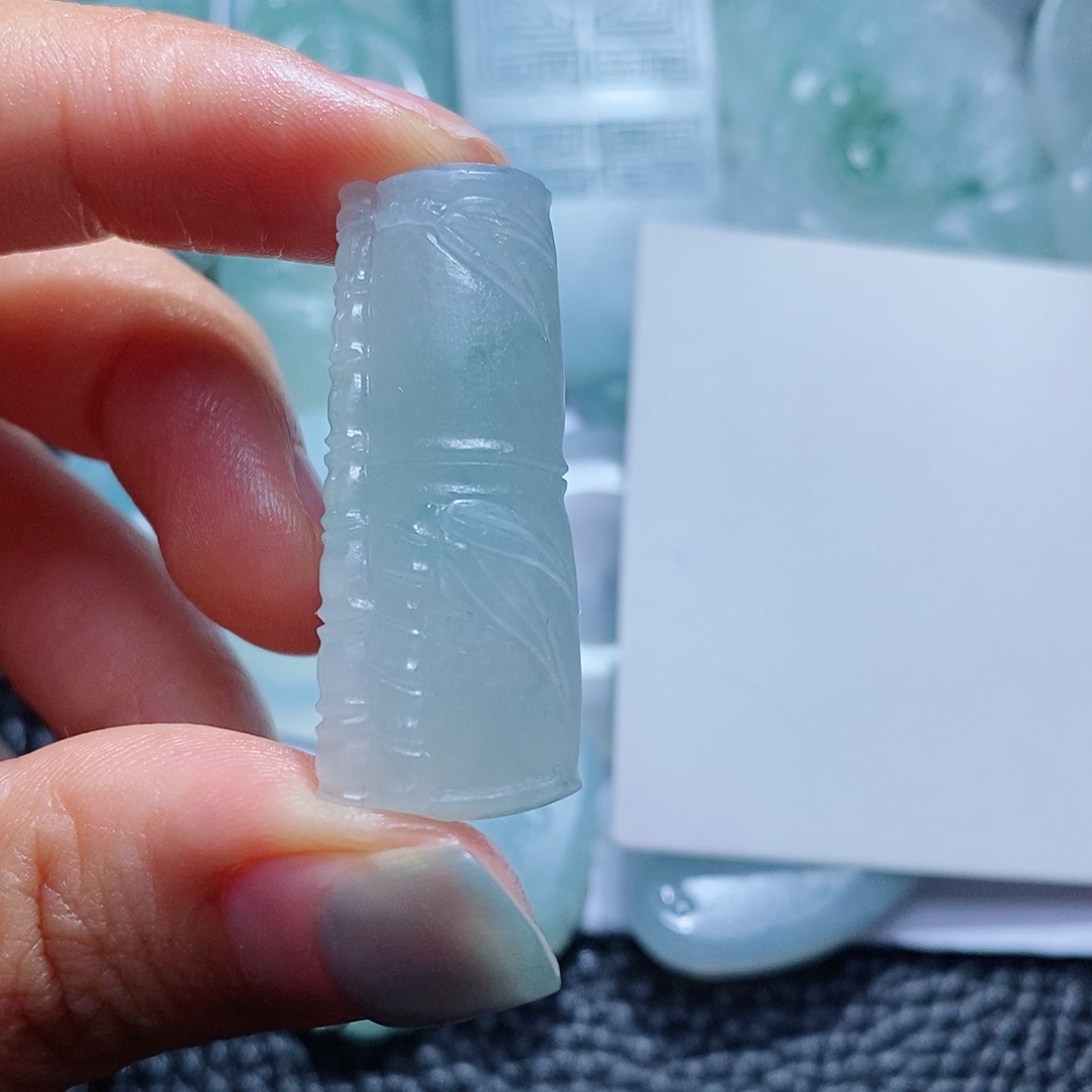 定制翡翠未镶嵌毛货付款后确认抛光