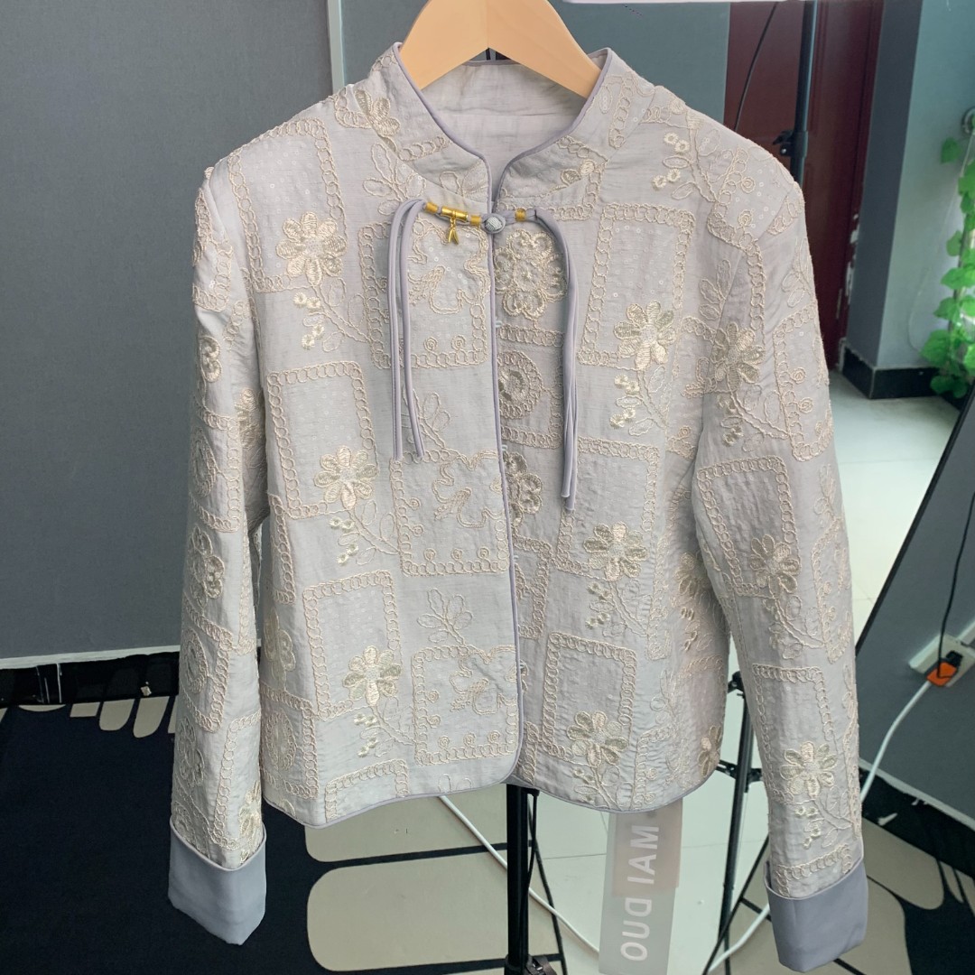 新款亮片国风外套