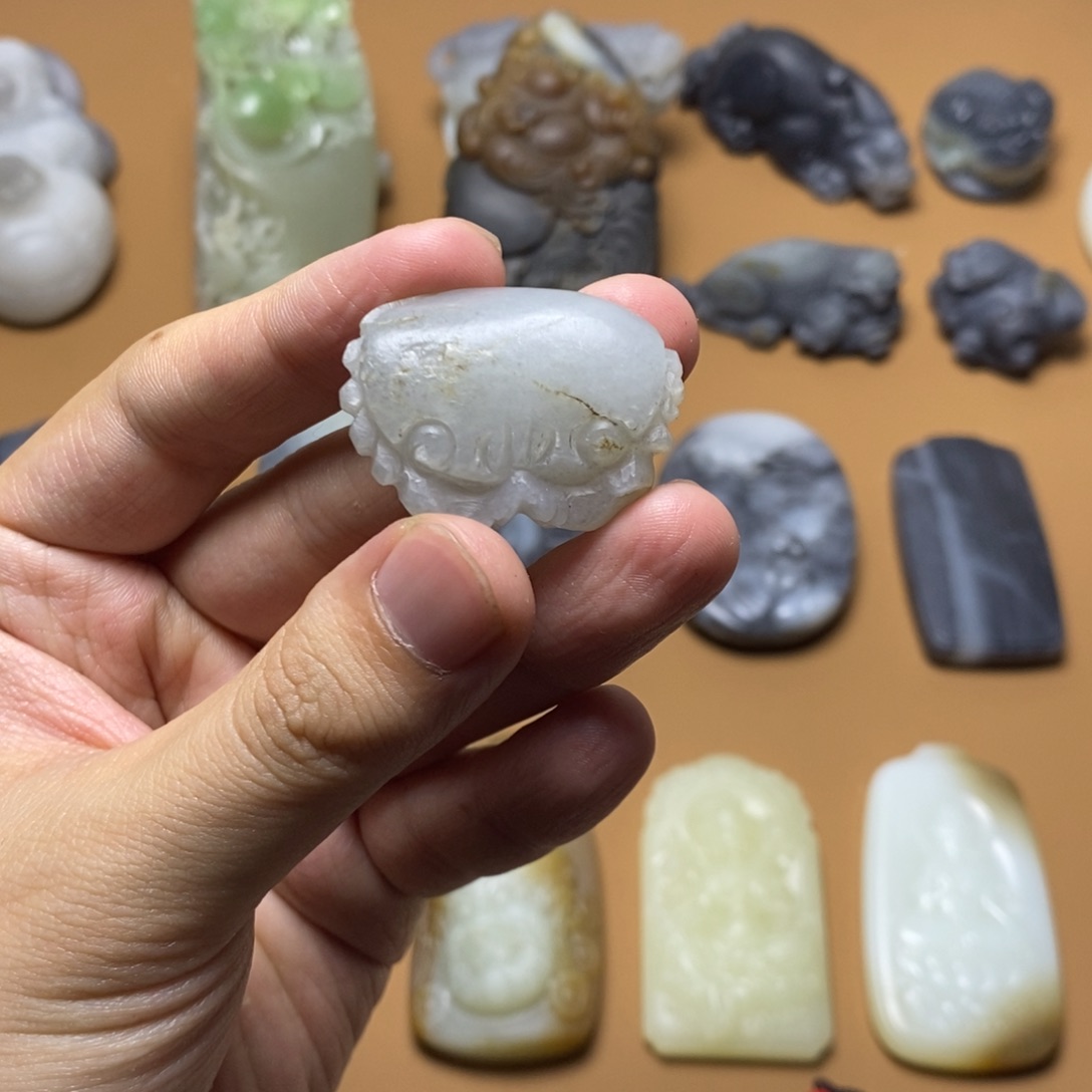 和田玉挂件定制未镶嵌