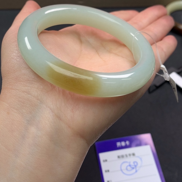 和田玉（糖玉）手镯未镶嵌