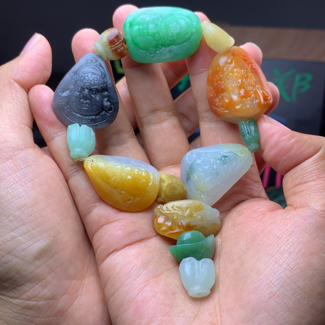 定制翡翠未镶嵌捷****屋翡翠