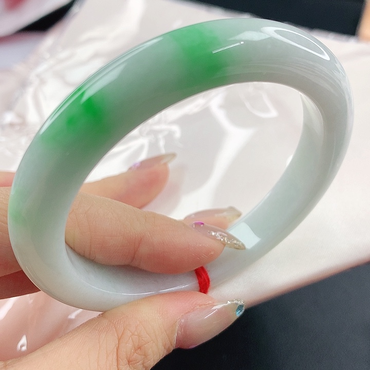 未镶嵌手镯翡翠，204