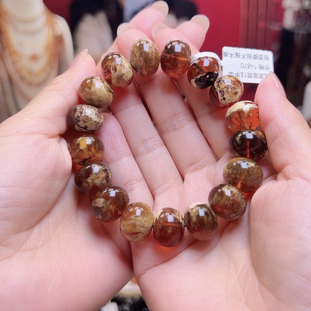 琥珀裸石未镶嵌蒹*抚顺琥珀15溶洞