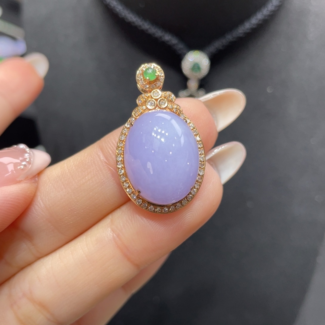 翡翠颈饰18K金镶嵌天然缅甸翡翠a货