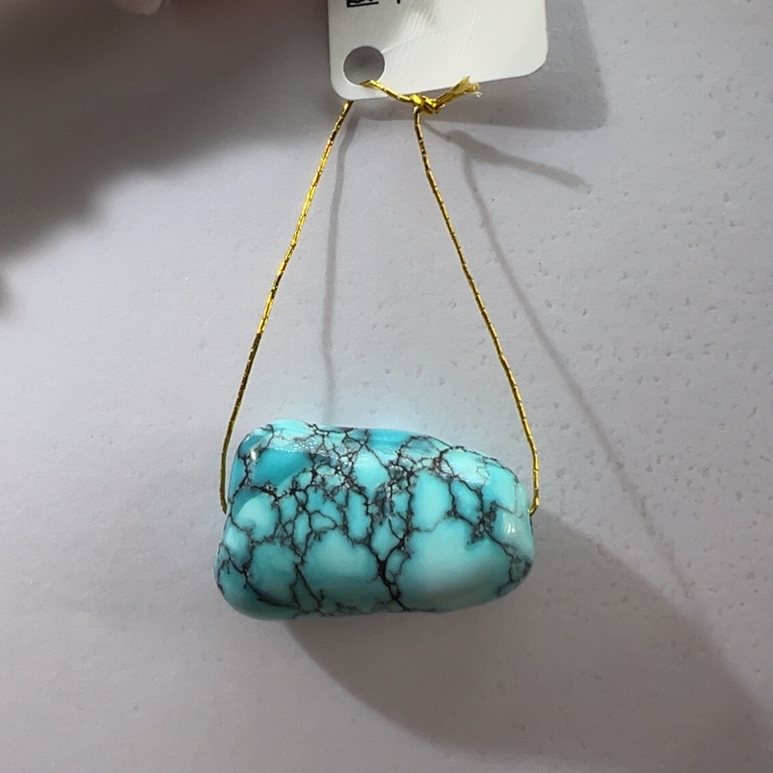 绿松石未镶嵌挂件