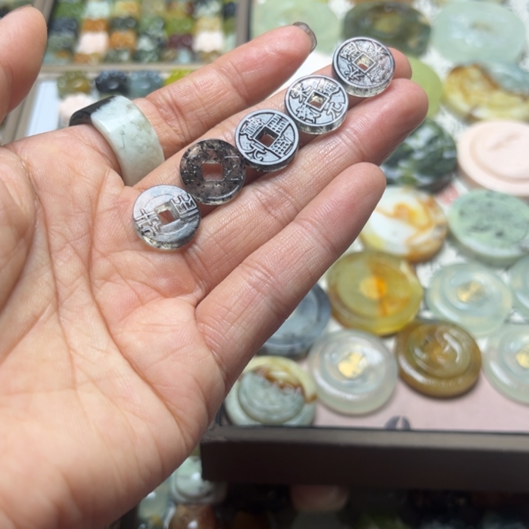 蛇纹石玉合金颈饰