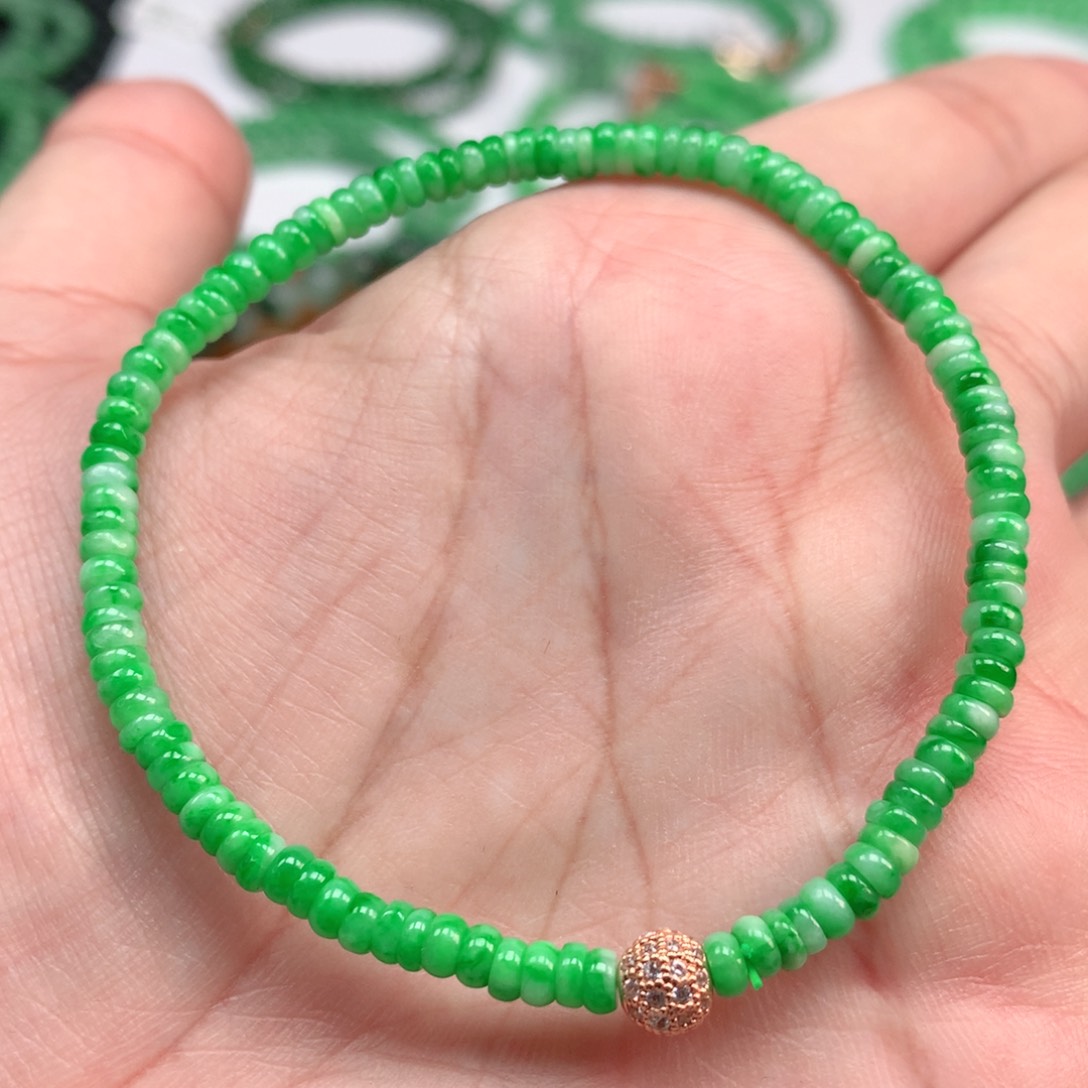 翡翠手链未镶嵌翡翠