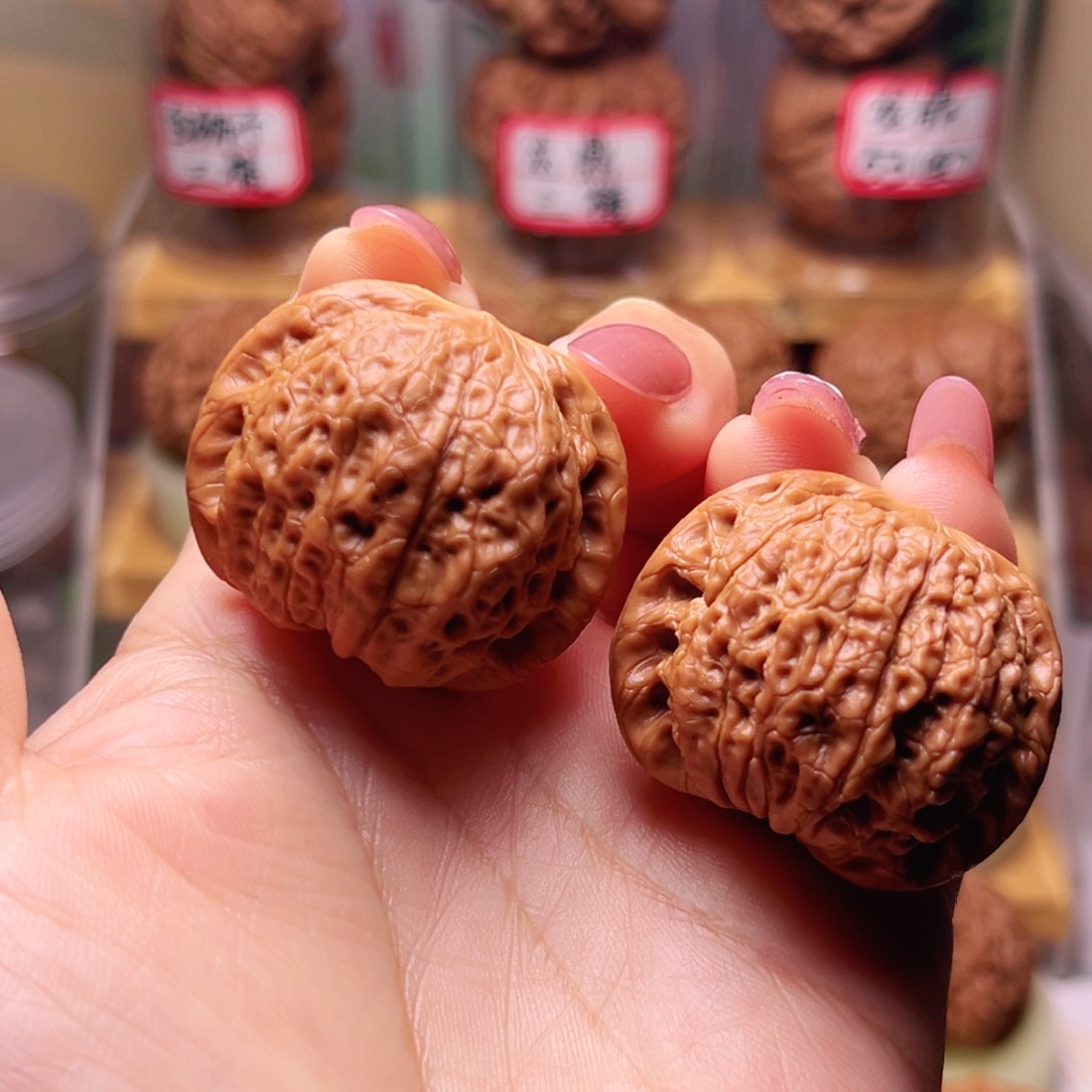 文玩核桃吊坠36➕血麒麟