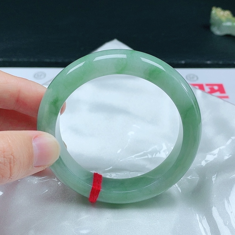 【闪购商品】翡翠手镯未镶嵌天然翡翠手镯
