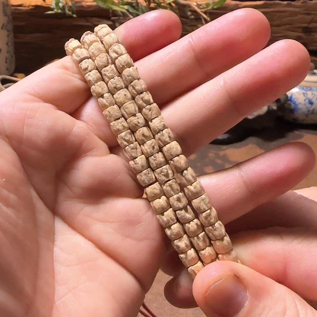 柏香籽/百香籽吊坠方块直筒顺