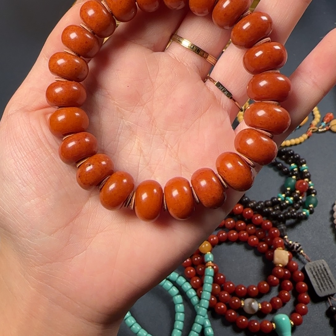 心***然泥塑…………………………………………手串