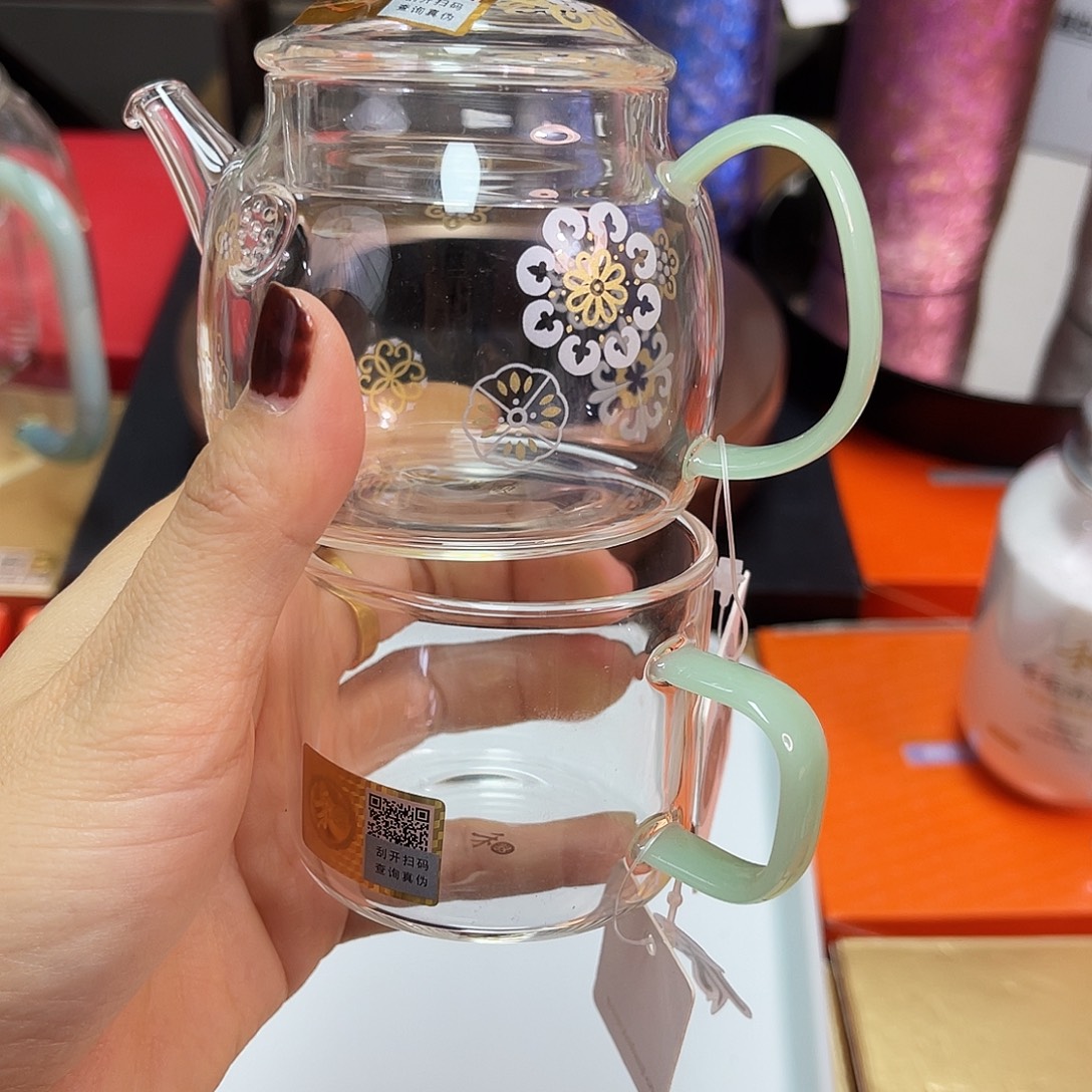 言卿壶浅玉皮球花加清禾杯1只