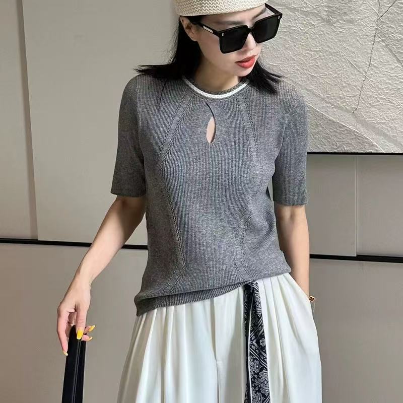 【裕蔓彦】2025欧货设计款撞色圆领百搭显瘦早秋款