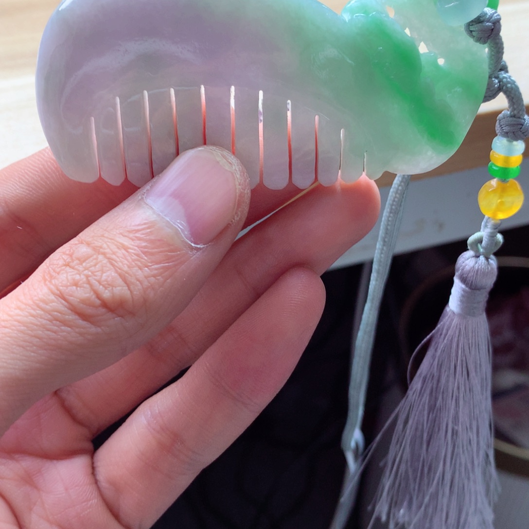 翡翠颈饰未镶嵌吊坠