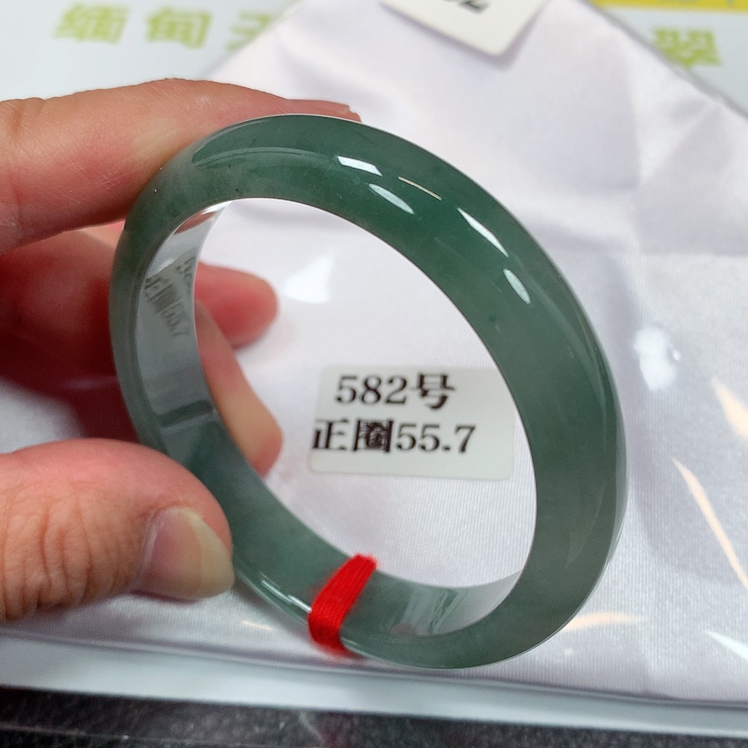 【闪购商品】未镶嵌手镯翡翠582号
