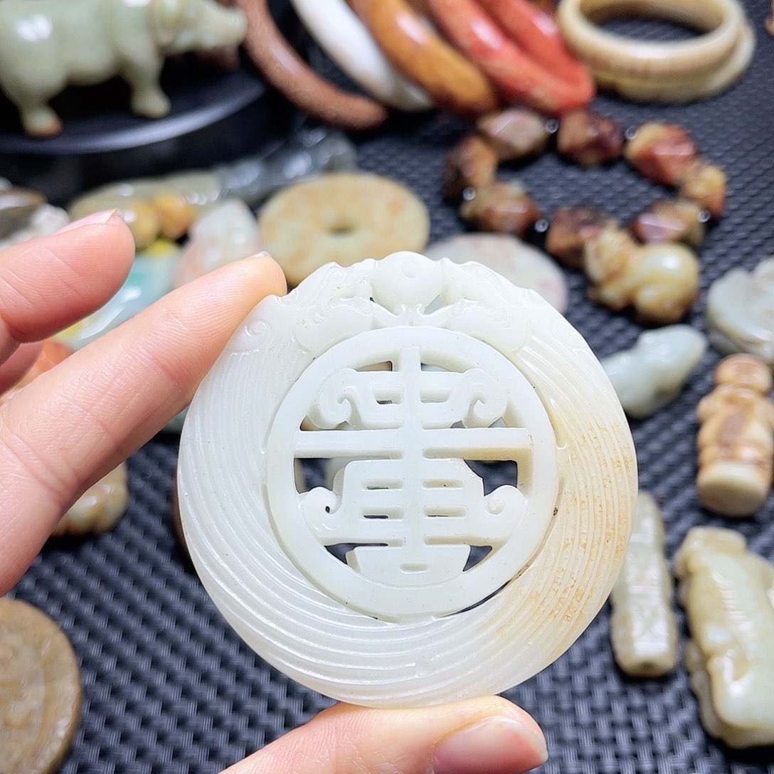 白玉菩提吊坠摆件