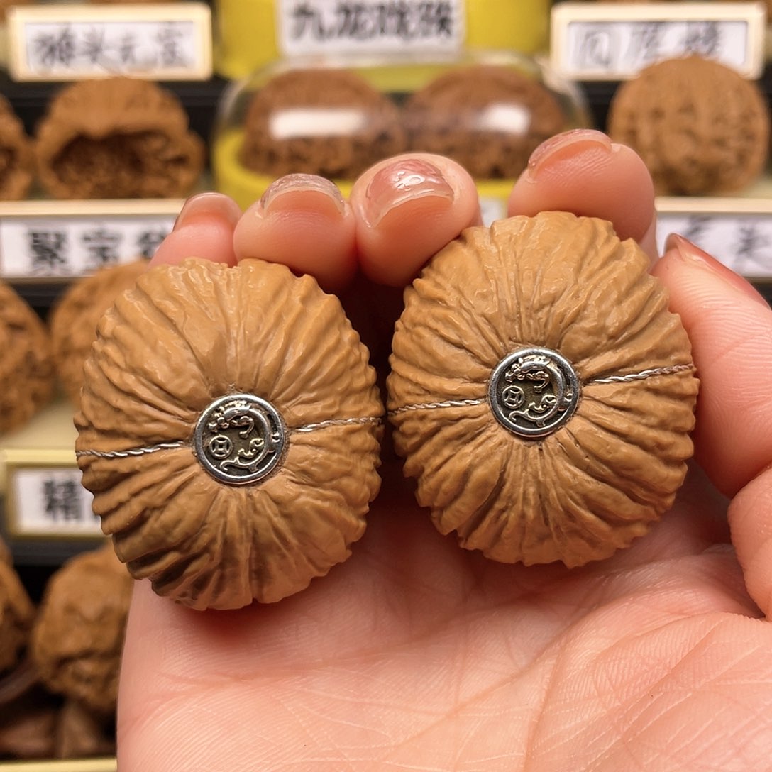 【闪购商品】文玩核桃吊坠猴头