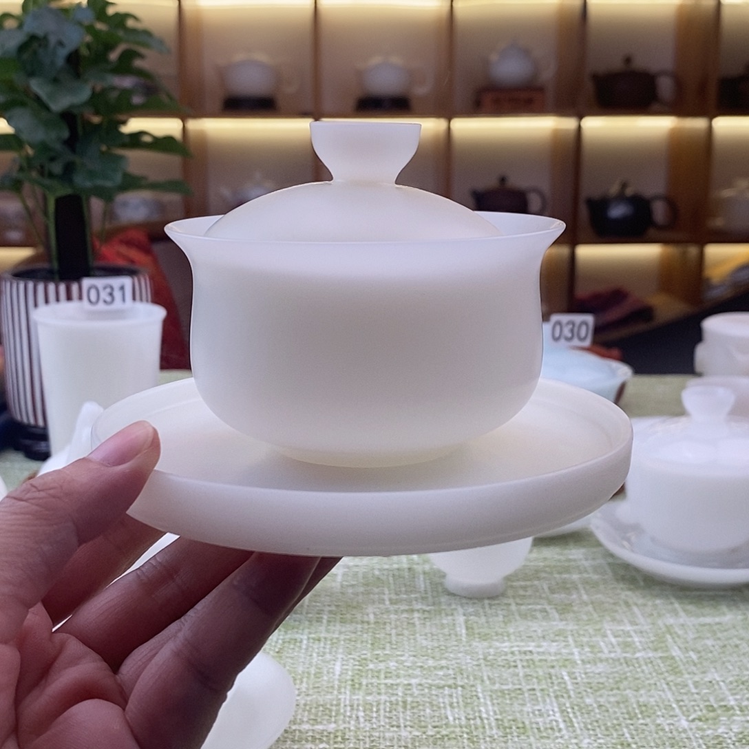 刚***哈德化陶瓷璞玉布袋盖碗