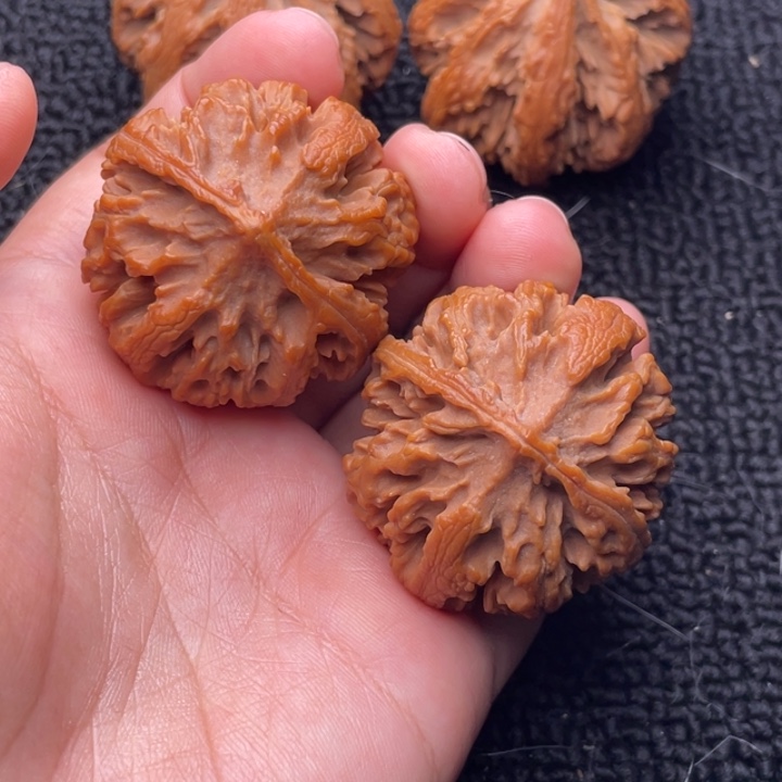 吊坠文玩核桃文玩核桃5