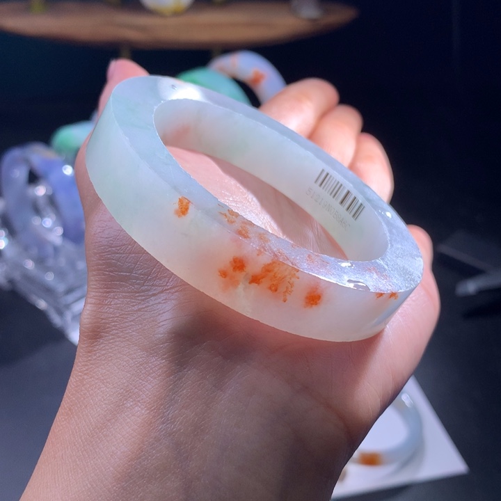 未镶嵌手镯定制翡翠